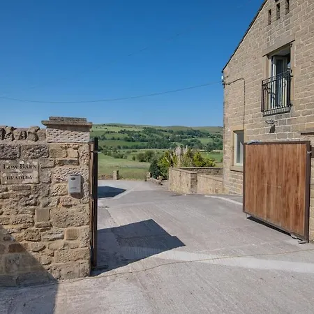 Barn & * Skipton